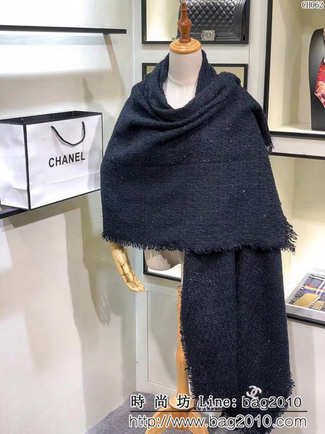 CHANEL香奈兒 2018海外專櫃最新款羊絨圍巾 CH062 LLWJ6057